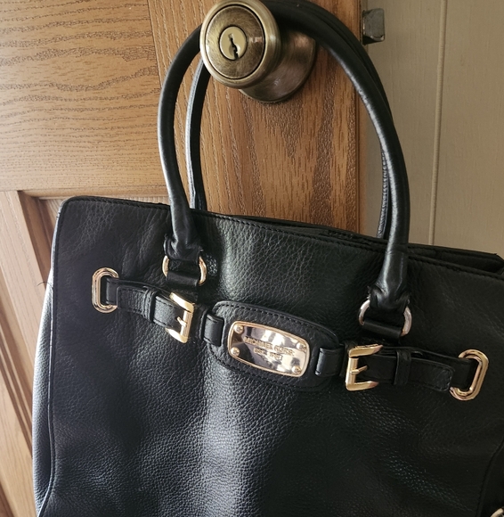 Michael Kors Hamilton Large Bag - Picture 2 of 9